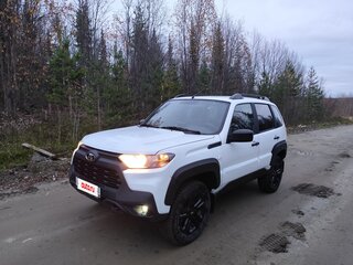 2024 Lada (ВАЗ) Niva Travel I, белый, 1600000 рублей, вид 1