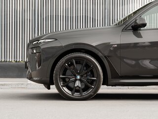 2025 BMW X7 40d I (G07) Рестайлинг, серый, 17500000 рублей, вид 5