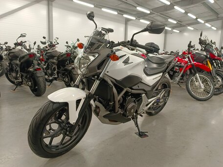2013 Honda NC 700S, белый, 450000 рублей, вид 5