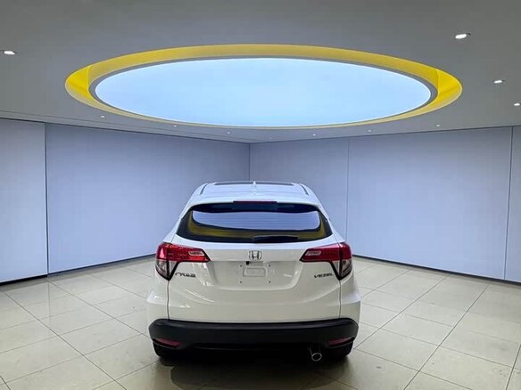 2022 Honda Vezel I Рестайлинг, белый - вид 6