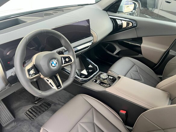 2025 BMW X3 Long 30L xDrive IV (G45/G48), серый, 7990000 рублей - вид 3