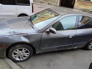 2002 Mitsubishi Galant VIII Рестайлинг, серый, 150000 рублей, вид 3