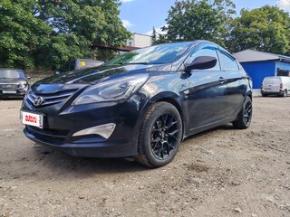 2015 Hyundai Solaris I Рестайлинг, чёрный, 700000 рублей, вид 1
