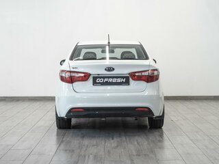 2012 Kia Rio 4-speed III, белый, 919000 рублей, вид 4