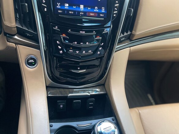 2020 Cadillac Escalade ESV IV, чёрный - вид 33