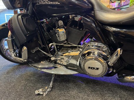 2013 Harley-Davidson Street Glide, чёрный, 1200000 рублей, вид 5