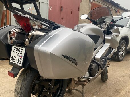 2006 Honda VFR 800, серый, 455000 рублей, вид 4