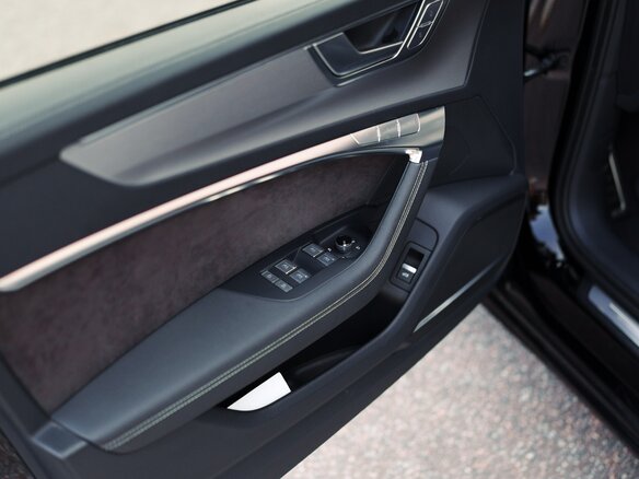 2019 Audi A6 55 TFSI V (C8), чёрный, 4899000 рублей - вид 16