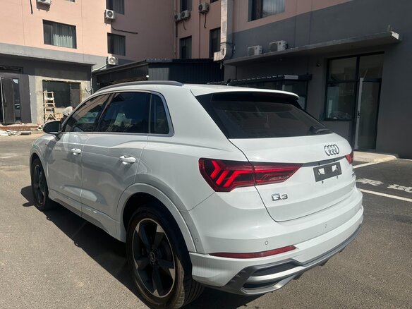2021 Audi Q3 35 TFSI II (F3), белый, 2310000 рублей - вид 5