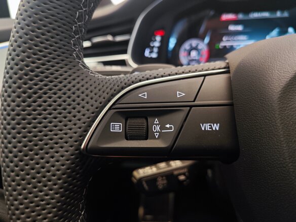 2025 Audi Q7 50 TDI II (4M) Рестайлинг 2, чёрный - вид 16