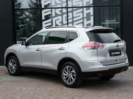 2015 Nissan X-Trail III, серебристый, 1599000 рублей, вид 2