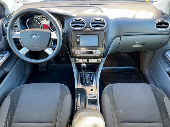 2008 Ford Focus II Рестайлинг, серый, 480000 рублей - вид 8