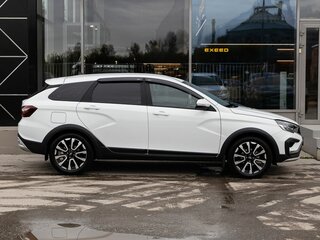 2024 Lada (ВАЗ) Vesta SW Cross I Рестайлинг (NG), белый, 1530000 рублей, вид 4