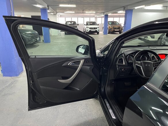 2010 Opel Astra J, чёрный, 649000 рублей - вид 9