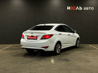 2016 Hyundai Solaris I Рестайлинг, белый, 850000 рублей, вид 5