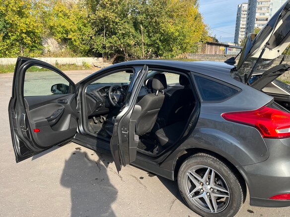 2019 Ford Focus III Рестайлинг, серый - вид 19