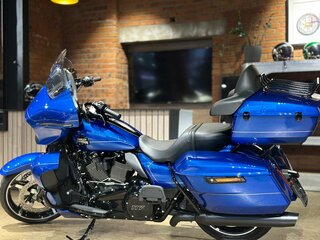 2025 Harley-Davidson Street Glide Ultra, синий, 4150000 рублей, вид 4