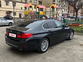 2019 BMW 5 серии 520i VII (G30/G31/G38), серый, 1900000 рублей, вид 3