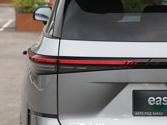 2026 Toyota bZ3X 58.3 kWh, серебристый, 3013000 рублей - вид 14