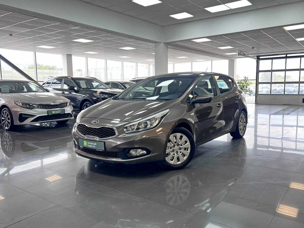 Открыть фотографии: Kia Ceed II
