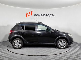 2016 Renault Sandero Stepway II, чёрный, 899000 рублей, вид 4