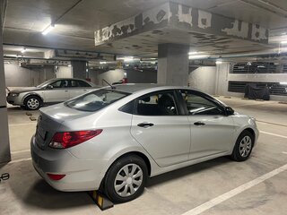 2012 Hyundai Solaris I, серебристый, 770000 рублей, вид 5