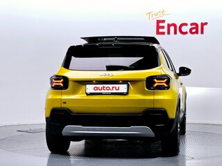 2024 Jeep Avenger EV, жёлтый, 3633666 рублей, вид 4
