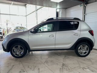 2019 Renault Sandero Stepway II Рестайлинг, серый, 1499000 рублей, вид 3