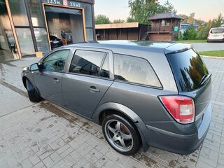 2011 Opel Astra H Рестайлинг, серый, 490000 рублей, вид 4