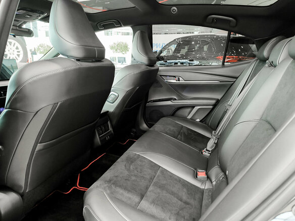 2026 Toyota Camry IX (XV80) China Market, чёрный, 3990000 рублей - вид 11