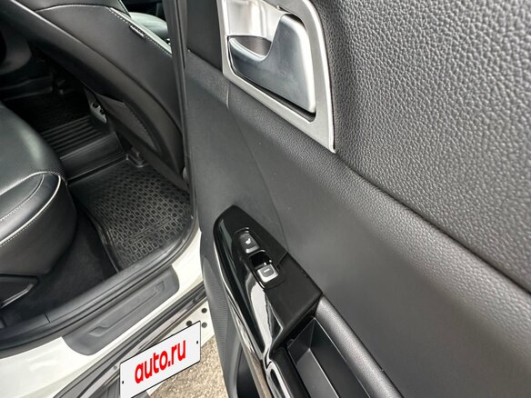 2018 Kia Sportage IV Рестайлинг, белый, 2850000 рублей - вид 38