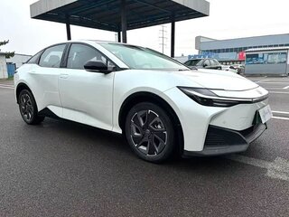 2026 Toyota bZ3, белый, 3100006 рублей, вид 3