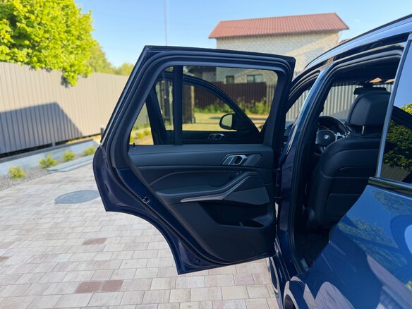 2019 BMW X5 30d IV (G05/G18), синий, 6199000 рублей - вид 31