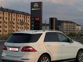 2014 Mercedes-Benz M-Класс 400 III (W166), белый, 2650000 рублей - вид 3
