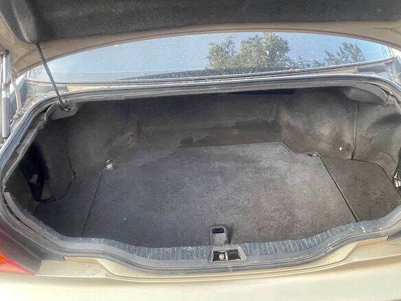 2002 Lexus LS 430 III, жёлтый, 1150000 рублей - вид 6
