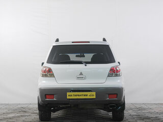 2003 Mitsubishi Outlander I, белый, 499000 рублей, вид 5
