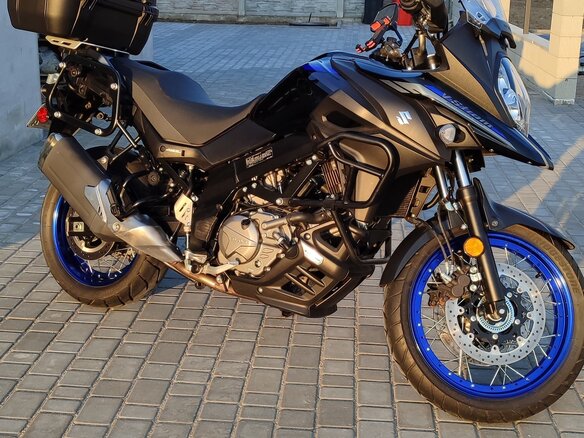2022 Suzuki V-Strom DL 650, чёрный, 1061310 рублей - вид 1