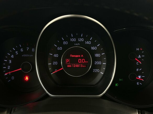 2013 Kia Rio 4-speed III, красный, 910000 рублей - вид 5