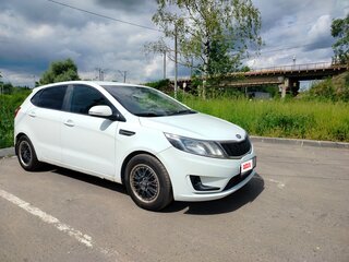 2012 Kia Rio 5-speed III, белый, 510000 рублей, вид 2