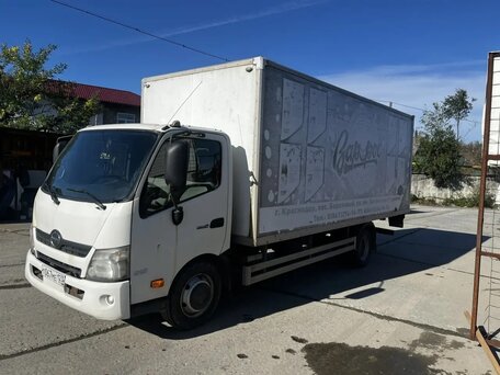 2013 Hino Series 300 (Dutro), белый, 1300000 рублей, вид 2