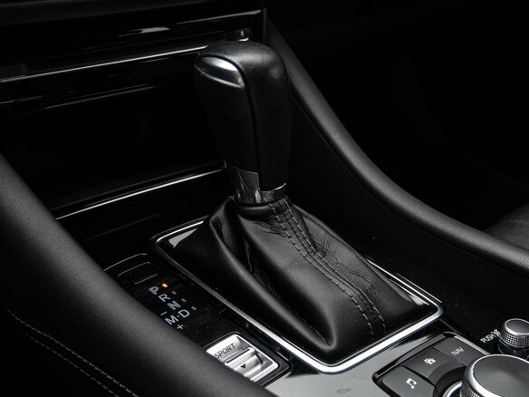 2019 Mazda 6 III (GJ) Рестайлинг 2, белый, 2390000 рублей - вид 14
