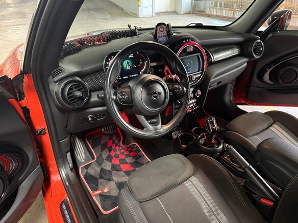 2020 Mini Hatch JCW III (F55/F56) Рестайлинг, оранжевый, 3100000 рублей - вид 8