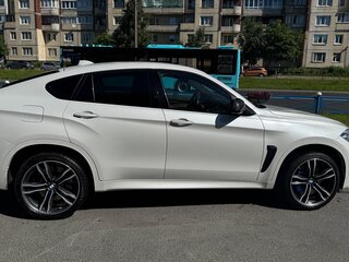 2016 BMW X6 M II (F86), белый, 4000000 рублей, вид 4