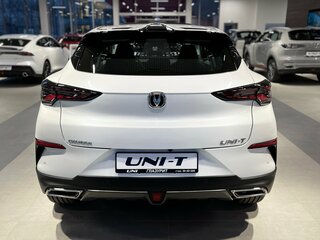2025 Changan UNI-T I, белый, 3459900 рублей, вид 4