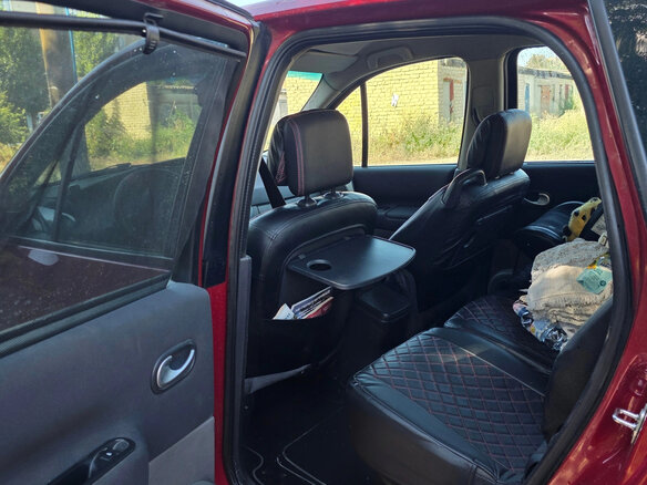 2009 Renault Scenic II Рестайлинг, красный - вид 12