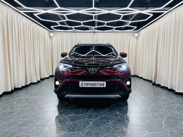 2018 Toyota RAV4 IV (XA40) Рестайлинг, красный, 2649900 рублей - вид 9