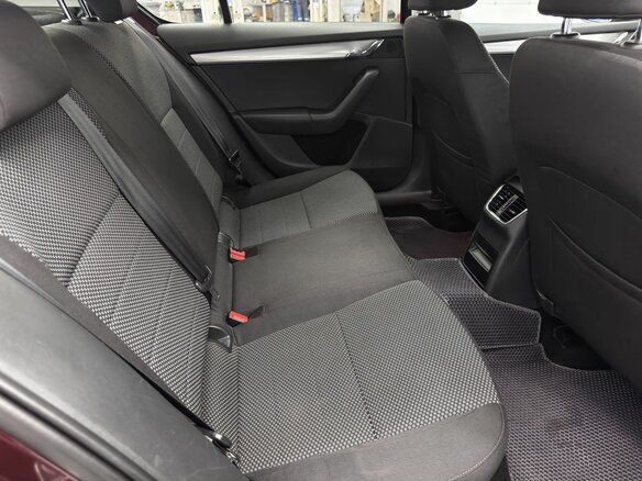 2013 Skoda Octavia III (A7), красный, 1079000 рублей - вид 16
