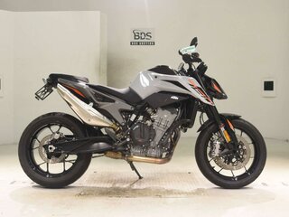 2023 KTM 790 Duke, серый, 847000 рублей, вид 2