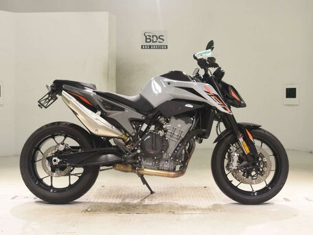 2023 KTM 790 Duke, серый, 847000 рублей, вид 2