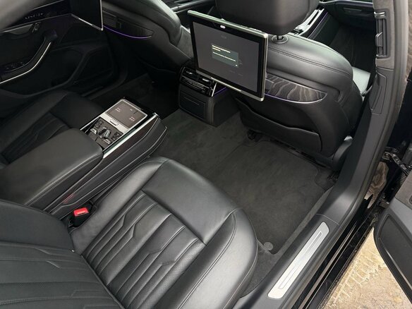 2018 Audi A8 Long 55 TFSI IV (D5), чёрный, 4150000 рублей - вид 24